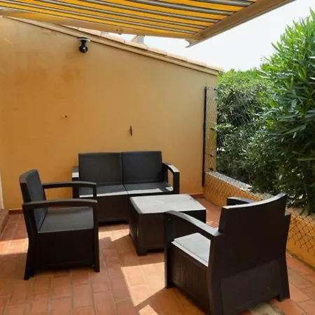 Cap D'agde, 3 Pieces, 6 Personnes - Fr-1-749-23 *